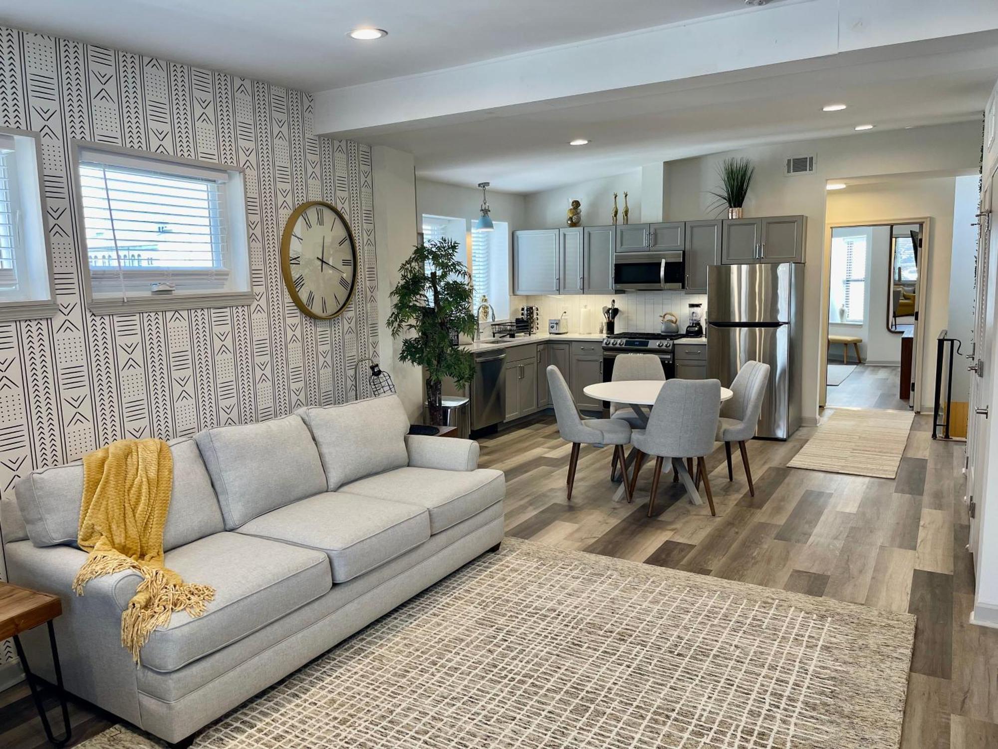 Modern Fully Renovated Suite & Loft In Downtown Trenton Bilik gambar