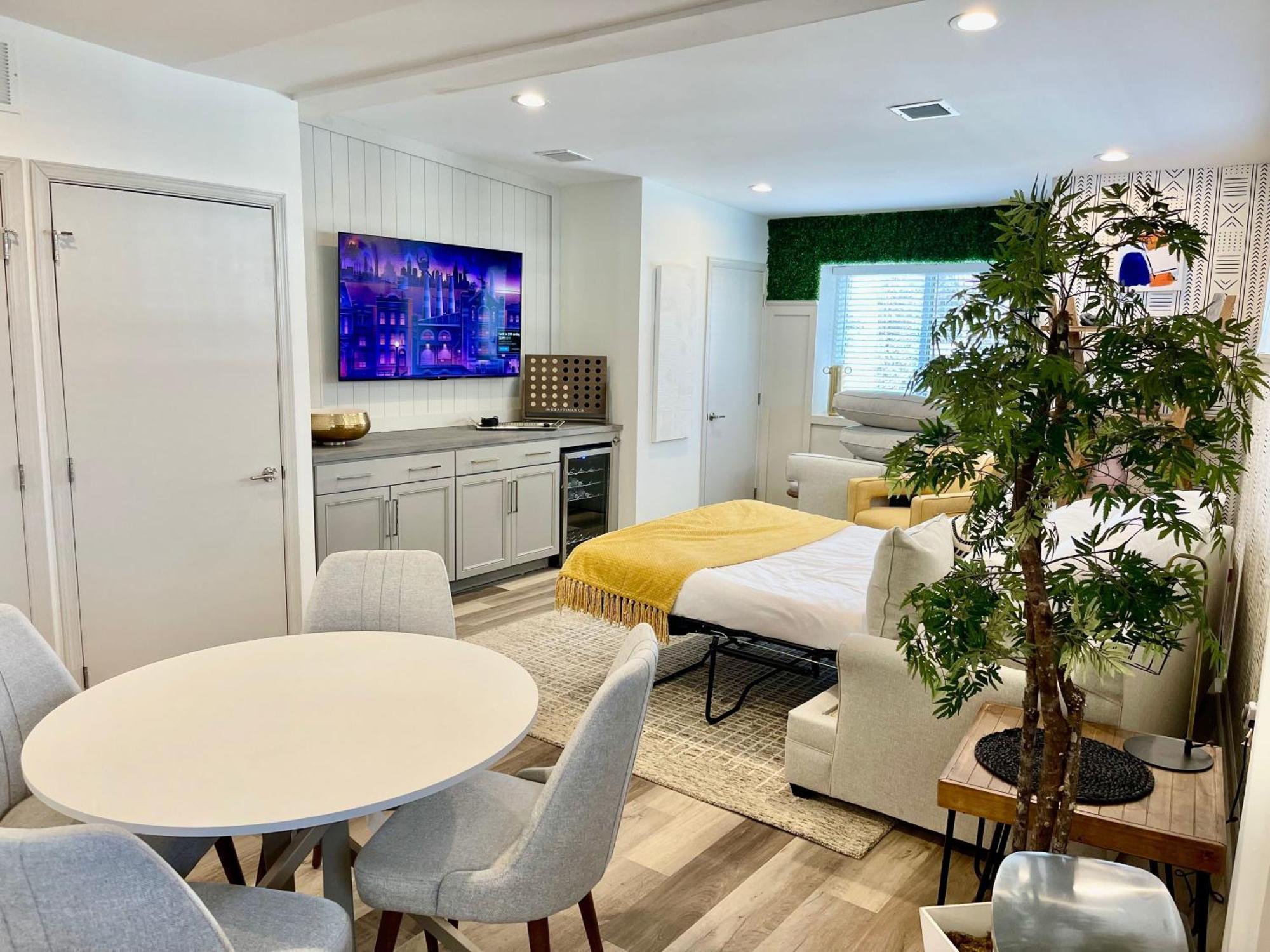 Modern Fully Renovated Suite & Loft In Downtown Trenton Bilik gambar